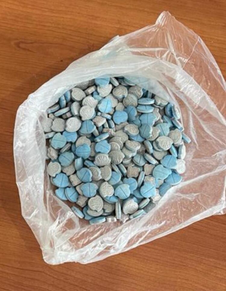 طنجة.. توقيف شخص متلبس بحيازة 300 قرص طبي مخدر