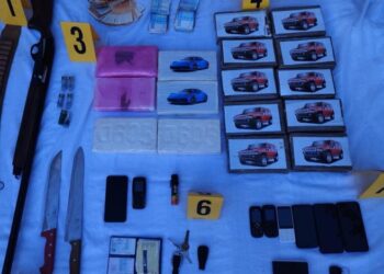 الناظور..توقيف شخصين متورطين في ترويج المخدرات وحيازة السلاح الناري