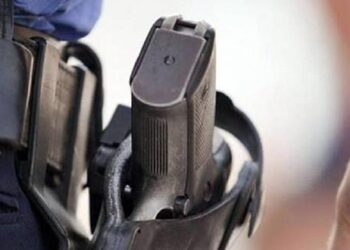 الخميسات..الأمن يضطر لاستعمال سلاحه الوظيفي لتوقيف شخص خطير