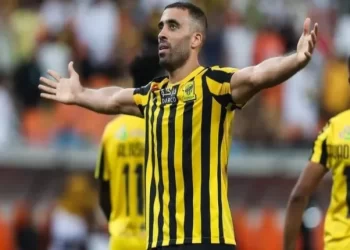 عبدالرزاق حمد الله يتعاقد مع هذا الفريق