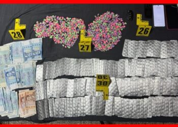 توقيف ثلاثة أشخاص يشتبه تورطهم في حيازة وترويج المخدرات
