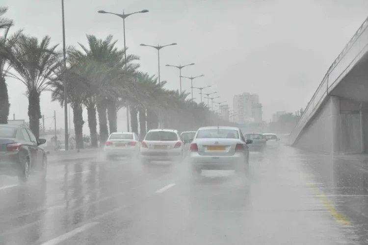 أحوال الطقس..زحات رعدية قوية محليا بعدد من المناطق