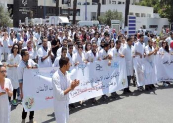 عزيز أخنوش..الوزيرين الجديدين مستعدان للجلوس إلى طاولة الحوار مع طلبة كليات الطب