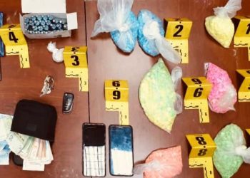 طنجة..توقيف شخصين يشتبه في تورطهما في قضية تتعلق بحيازة وترويج المخدرات والمؤثرات